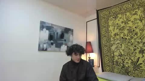 aria y orien  online show from 12-04-25, 10:57