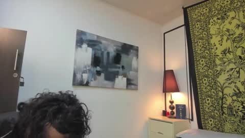 aria y orien  online show from 12-14-25, 11:04