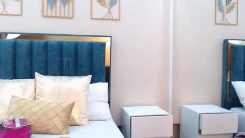 aria online show from 04-25-26, 02:25