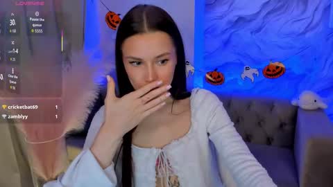 aria_mila online show from 10-25-25, 11:29