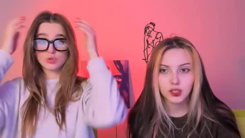 Snapshot of aria_moo chatting on 10-13-25, 07:03 Luna online show from 10-13-25, 07:03