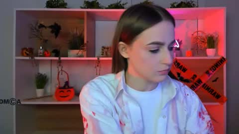 Snapshot of aria_moo chatting on 10-28-25, 08:11 Luna online show from 10-28-25, 08:11