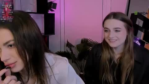 Snapshot of aria_moo chatting on 11-05-25, 05:51 Luna online show from 11-05-25, 05:51