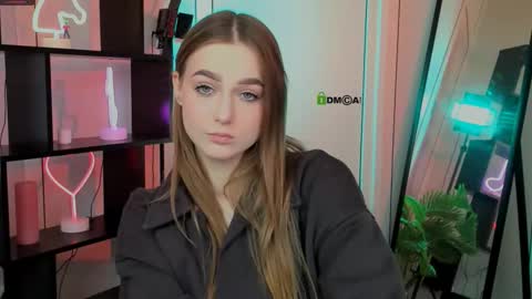 Snapshot of aria_moo chatting on 11-14-25, 12:26 Luna online show from 11-14-25, 12:26