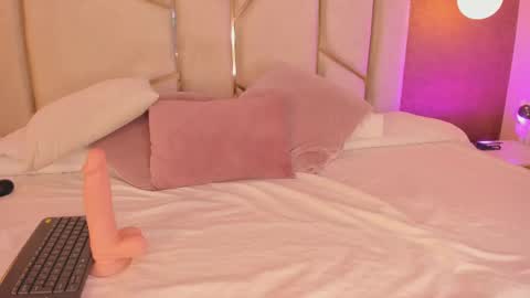 I OOT online show from 11-24-25, 04:51