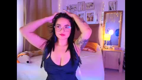 Snapshot of aria_sweet21 chatting on 02-02-26, 07:23 aria_sweet21 online show from 02-02-26, 07:23