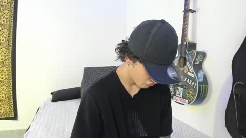 Aria and Orien online show from 02-25-26, 02:48