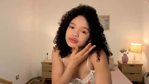ariaa_23 online show from 11-17-25, 11:27
