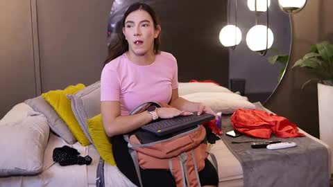 Ariaa online show from 04-20-26, 06:42