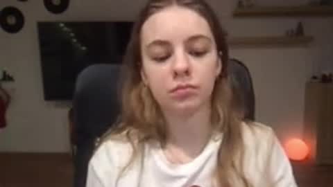 Snapshot of ariacreazy chatting on 12-06-24, 09:13 AriaCreazy online show from 12-06-24, 09:13