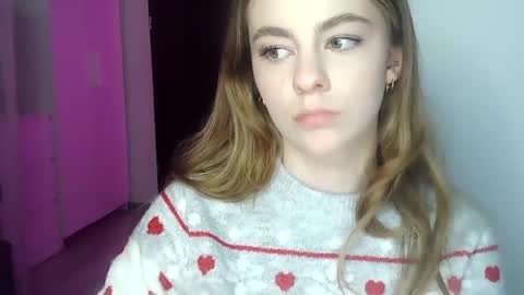 Snapshot of ariacreazy chatting on 01-05-25, 09:25 AriaCreazy online show from 01-05-25, 09:25