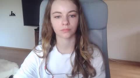 Snapshot of ariacreazy chatting on 10-13-25, 07:19 AriaCreazy online show from 10-13-25, 07:19