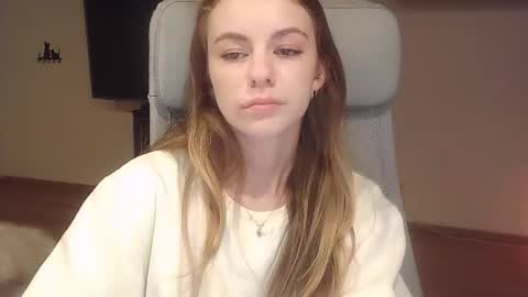 Snapshot of ariacreazy chatting on 10-20-25, 08:20 AriaCreazy online show from 10-20-25, 08:20