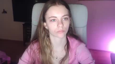 Snapshot of ariacreazy chatting on 10-30-25, 09:15 AriaCreazy online show from 10-30-25, 09:15