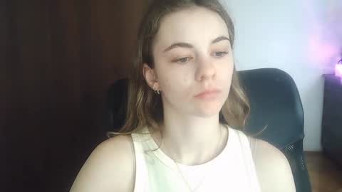 AriaCreazy online show from 06-18-26, 06:24