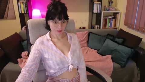 Adriana online show from 01-03-25, 02:40