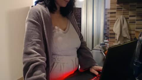 Adriana online show from 12-15-25, 01:04