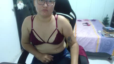 ...Ariana... online show from 11-15-25, 06:48