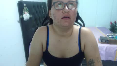 ...Ariana... online show from 11-29-25, 06:44