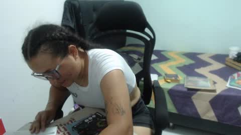 ...Ariana... online show from 06-24-26, 05:45