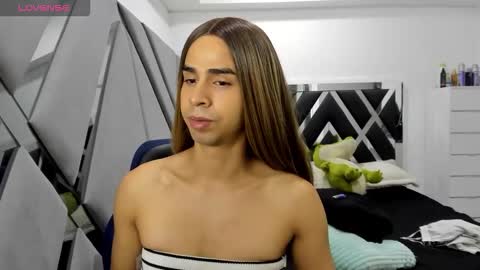 ariadna_dudamel online show from 11-28-25, 02:47