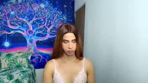 ariadna_dudamel online show from 12-15-25, 05:44