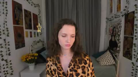 Ariadna online show from 12-17-25, 12:11