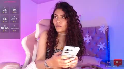 Snapshot of ariadna_tr chatting on 12-13-24, 05:00 Ari online show from 12-13-24, 05:00