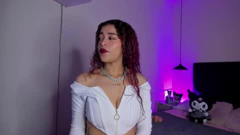 Snapshot of ariadnaaa_ chatting on 11-07-25, 03:50 Ariadna online show from 11-07-25, 03:50