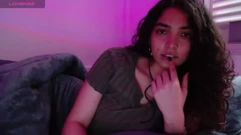 ariagal online show from 06-18-26, 04:11