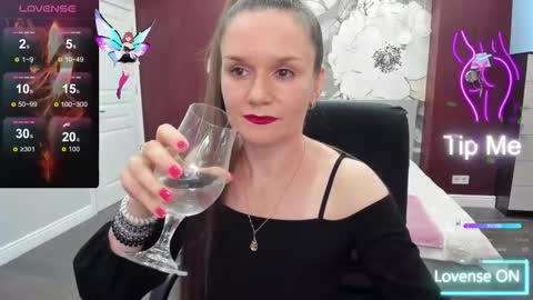 AriaGray online show from 09-14-25, 08:35