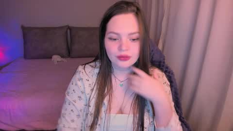 Snapshot of arialane_ chatting on 10-24-25, 04:36 Aria online show from 10-24-25, 04:36