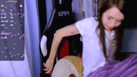 Ari online show from 10-03-25, 04:42