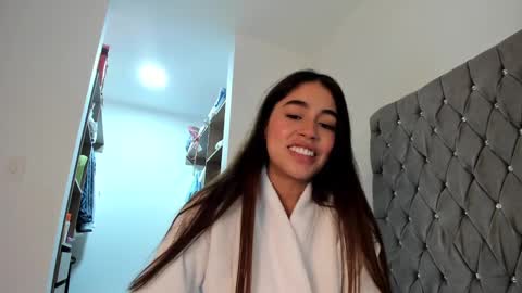 Aria Montgomery online show from 12-20-24, 09:50