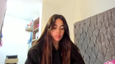 Aria Montgomery online show from 01-11-25, 07:17