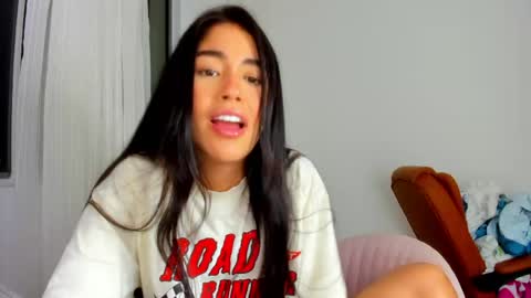 Aria Montgomery online show from 04-18-26, 12:14