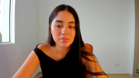 Snapshot of ariamontgomeryyy chatting on 06-02-26, 10:01 Aria Montgomery online show from 06-02-26, 10:01