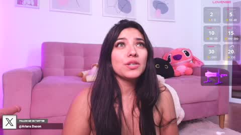 Snapshot of ariana_bae_ chatting on 01-14-25, 03:01 online show from 01-14-25, 03:01