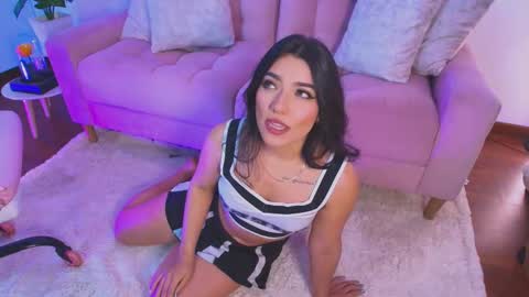 Snapshot of ariana_bae_ chatting on 09-23-25, 12:24 online show from 09-23-25, 12:24