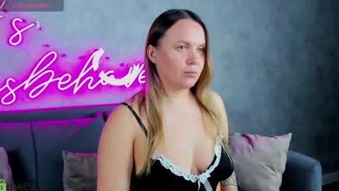 Snapshot of ariana_beck chatting on 03-05-26, 09:27 Dakota online show from 03-05-26, 09:27