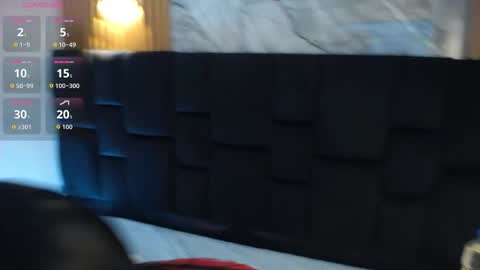 ariana_hill_ online show from 10-31-25, 12:17