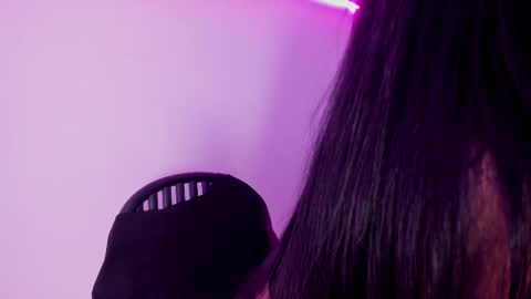 Snapshot of ariana_klart chatting on 02-11-25, 05:16 Ariana online show from 02-11-25, 05:16