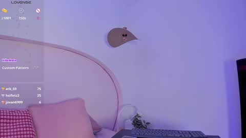 Snapshot of ariana_klart chatting on 02-27-25, 07:55 Ariana online show from 02-27-25, 07:55