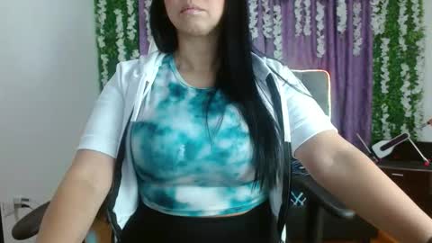 Ariana online show from 09-18-25, 04:47