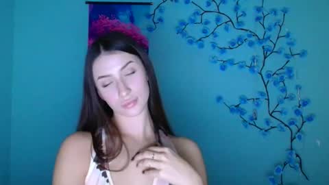 Ariana online show from 11-19-25, 12:27