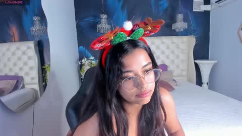 Snapshot of ariana_pierce chatting on 12-18-24, 02:21 Ariana online show from 12-18-24, 02:21