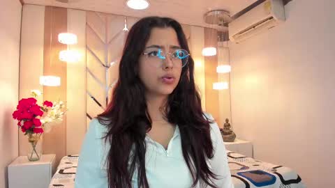 Snapshot of ariana_pierce chatting on 02-20-25, 04:50 Ariana online show from 02-20-25, 04:50