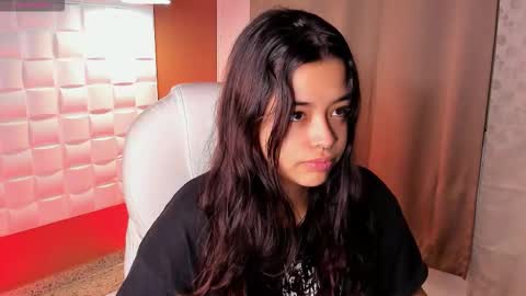 Snapshot of ariana_pierce chatting on 09-21-25, 12:40 Ariana online show from 09-21-25, 12:40