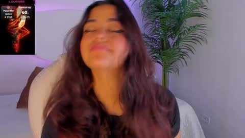 Snapshot of ariana_pierce chatting on 10-24-25, 12:34 Ariana online show from 10-24-25, 12:34