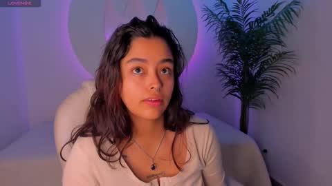 Snapshot of ariana_pierce chatting on 10-29-25, 12:18 Ariana online show from 10-29-25, 12:18